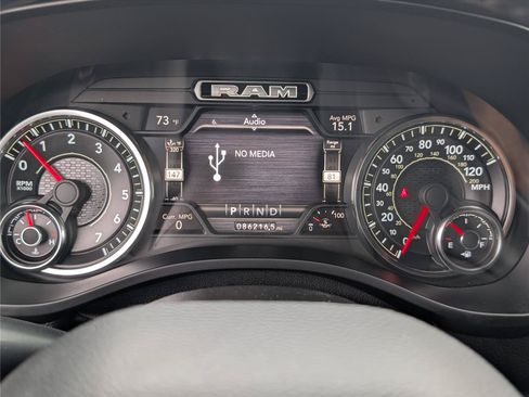 Used 2020 RAM 1500 Big Horn AWD/4WD image 30
