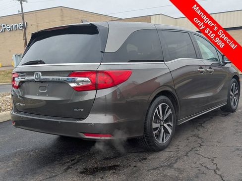 Used 2018 Honda Odyssey Elite image 7