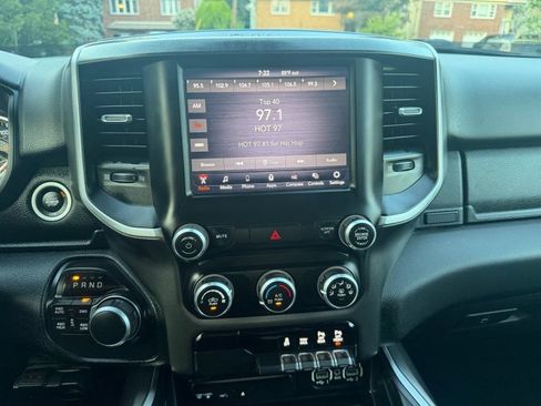 Used 2019 RAM 1500 Big Horn AWD/4WD image 16