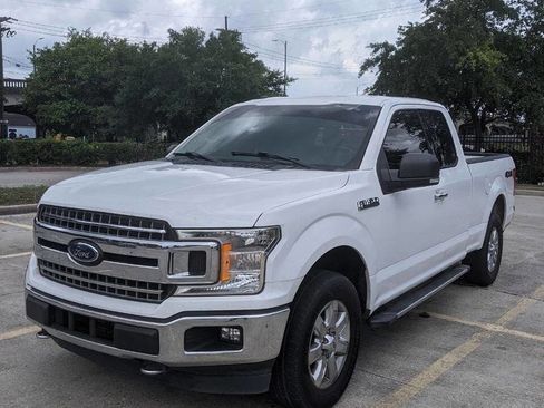 Used 2018 Ford F150 XLT w/ Equipment Group 301A Mid AWD/4WD image 5