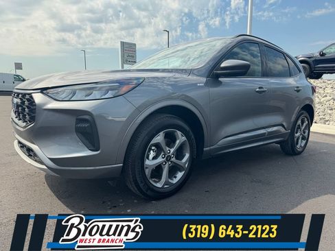 Used 2024 Ford Escape ST-Line w/ Tech Pack #1 AWD/4WD image 1