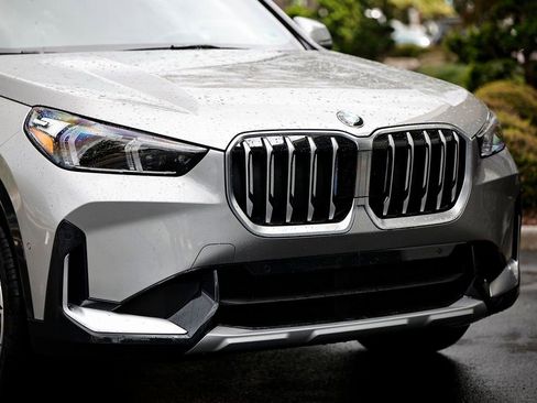 New 2026 BMW X1 xDrive28i w/ Convenience Package image 2