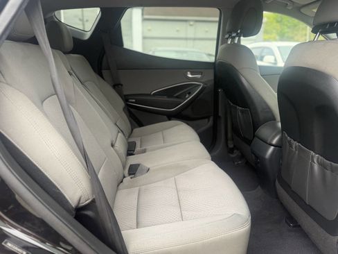 Used 2018 Hyundai Santa Fe Sport w/ 2.4L Value Package 02 FWD image 13