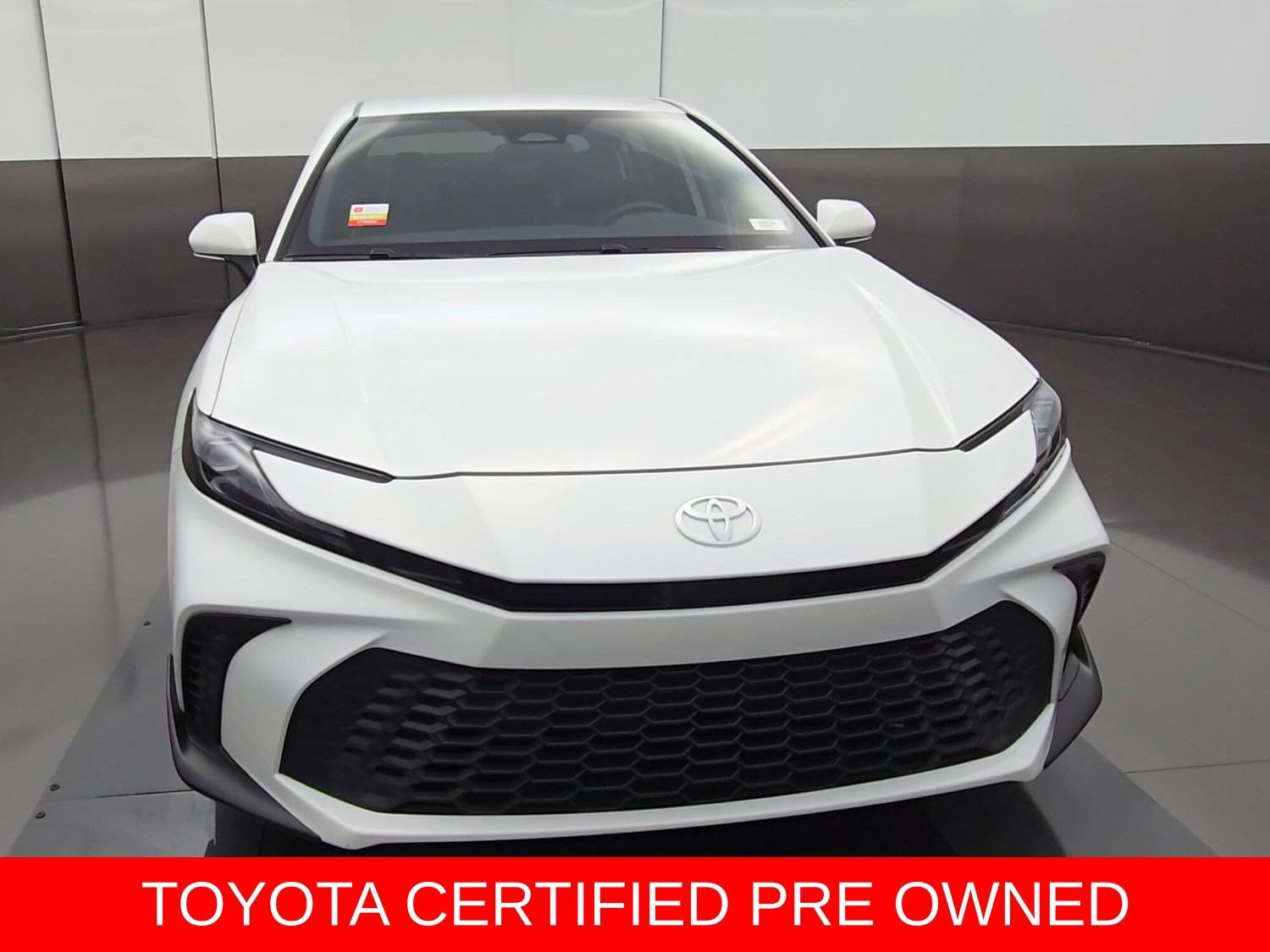 Certified 2025 Toyota Camry SE FWD image 2