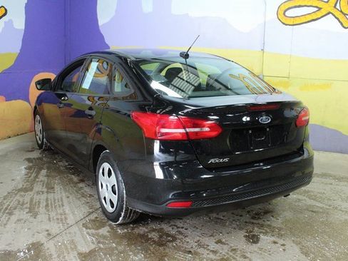 Used 2018 Ford Focus S image 5