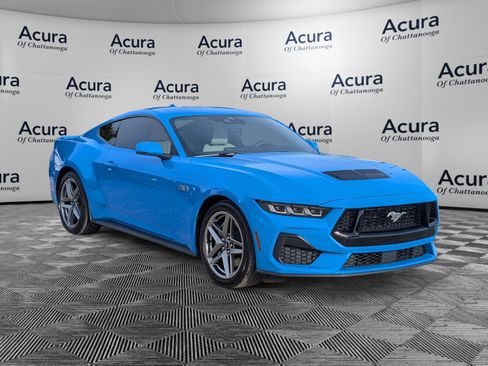 Used 2024 Ford Mustang GT Premium image 2