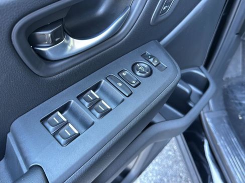 New 2025 Honda Pilot EX-L image 28