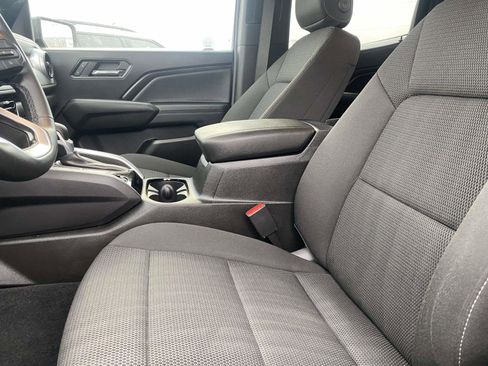 Used 2024 Chevrolet Colorado LT w/ LT Convenience Package II image 15