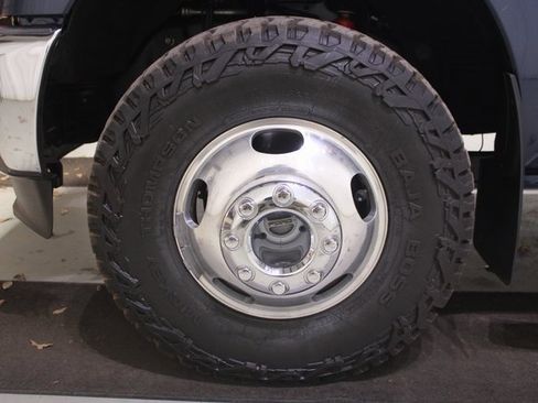 Used 2015 Ford F350 Lariat image 27