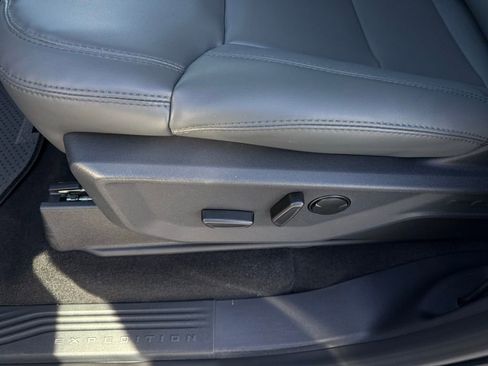 New 2026 Ford Expedition Max Active image 11