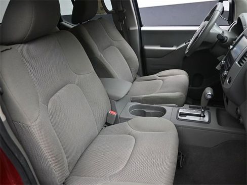 Used 2019 Nissan Frontier SV image 27