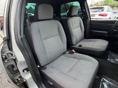 Used 2010 Ford Crown Victoria Police Interceptor RWD image 15