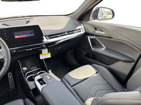 New 2026 BMW X2 xDrive28i w/ Technology Package image 25