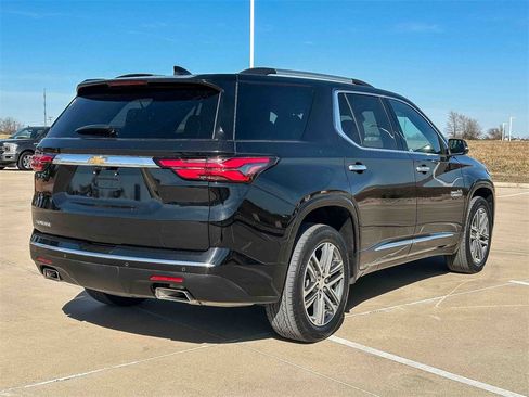 Used 2022 Chevrolet Traverse High Country w/ LPO, Floor Liner Package image 3