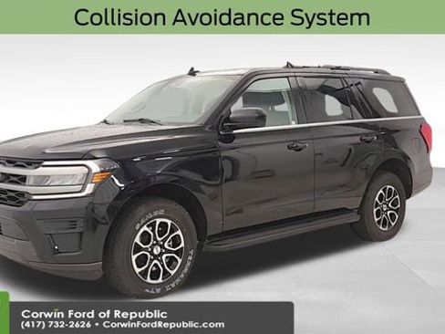 Certified 2024 Ford Expedition XLT image 4