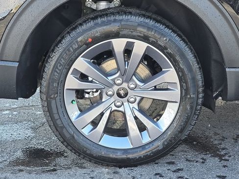 New 2026 Ford Explorer Active w/ Active Comfort Package image 55