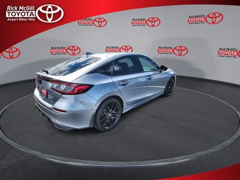 Used 2022 Honda Civic Sport image 8