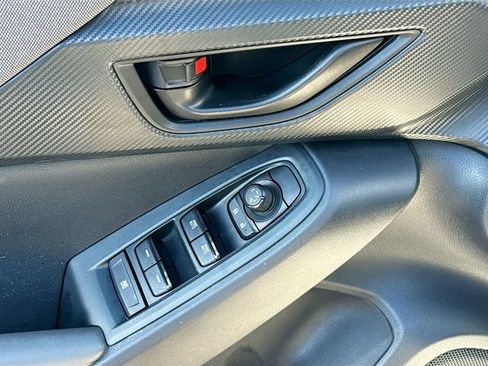 Used 2024 Subaru Crosstrek 2.0i image 17