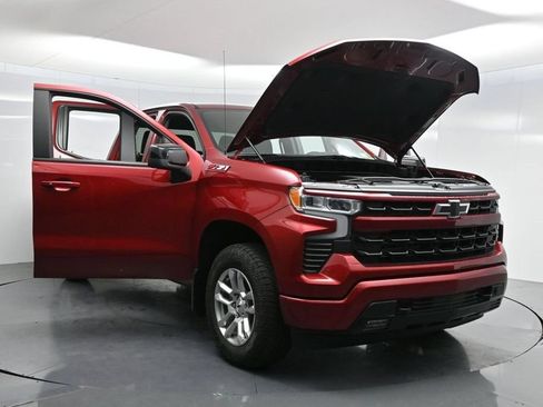 Used 2025 Chevrolet Silverado 1500 RST w/ Z71 Off-Road Package AWD/4WD image 54