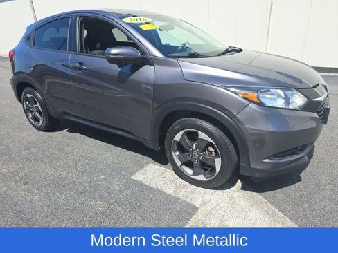 Used 2018 Honda HR-V EX image 1