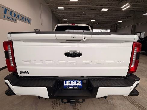 Used 2023 Ford F250 Lariat w/ Lariat Ultimate Package image 6