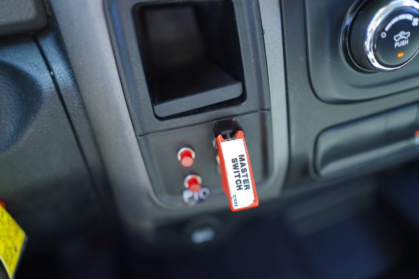 Used 2015 RAM 5500 Tradesman w/ Cold Weather Group AWD/4WD image 33