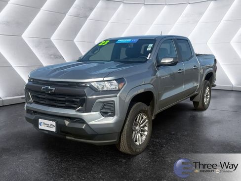Certified 2023 Chevrolet Colorado LT w/ LT Convenience Package II image 1