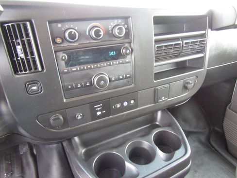 Used 2021 Chevrolet Express 2500 w/ Driver Convenience Package image 12