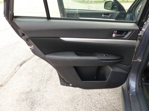 Used 2014 Subaru Outback 2.5i w/ Popular Package #1A AWD/4WD image 33