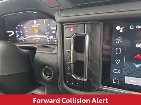 Used 2024 GMC Yukon Denali AWD/4WD image 40