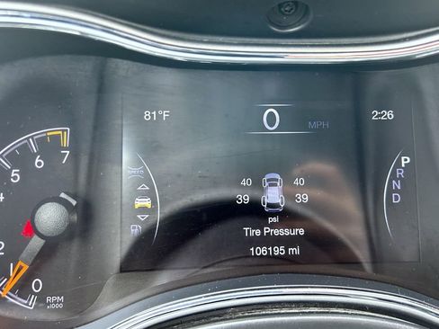 Used 2019 Jeep Grand Cherokee Altitude AWD/4WD image 15