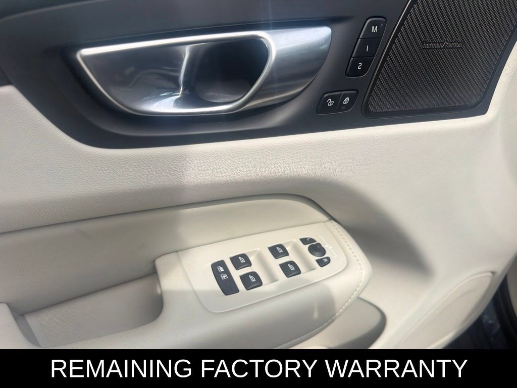 Used 2024 Volvo XC60 T8 Plus w/ Protection Package Premier AWD/4WD image 23