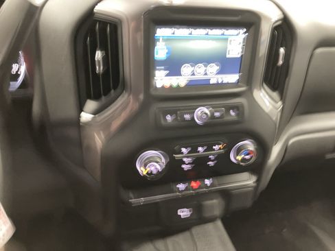 Used 2019 Chevrolet Silverado 1500 Custom w/ Custom Value Package AWD/4WD image 13