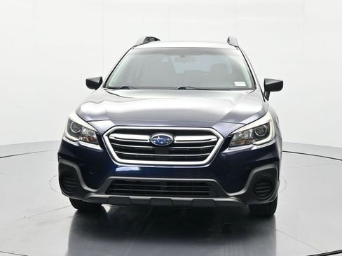 Used 2018 Subaru Outback 2.5i AWD/4WD image 2