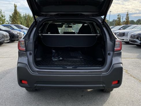 Used 2025 Subaru Outback Premium image 26