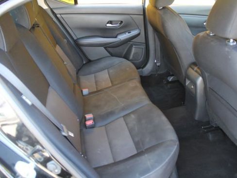 Used 2021 Nissan Sentra SV image 10