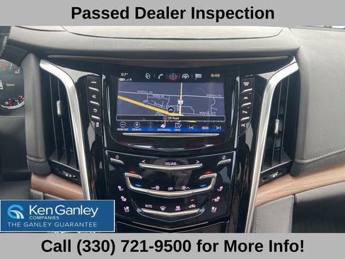 Used 2020 Cadillac Escalade Luxury AWD/4WD image 12