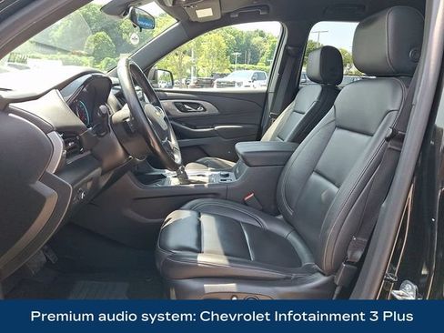 Used 2023 Chevrolet Traverse LT AWD/4WD image 2
