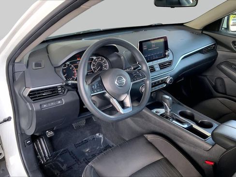 Used 2019 Nissan Altima 2.5 S FWD image 18
