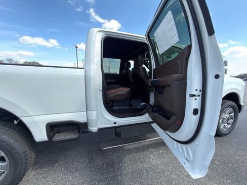 New 2026 Ford F250 King Ranch w/ Chrome Package AWD/4WD image 23