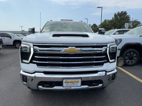 Certified 2024 Chevrolet Silverado 2500 LTZ w/ LTZ Convenience Package AWD/4WD image 9