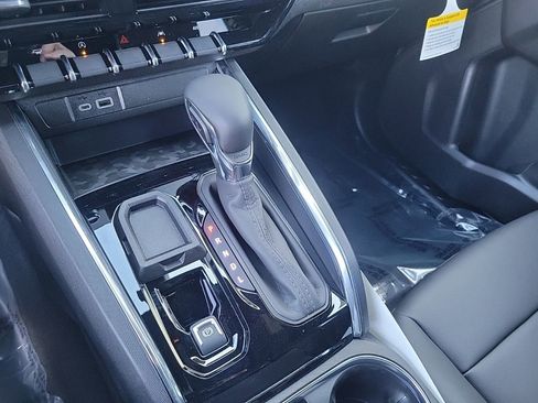 New 2026 GMC Canyon Elevation w/ Convenience Package image 31