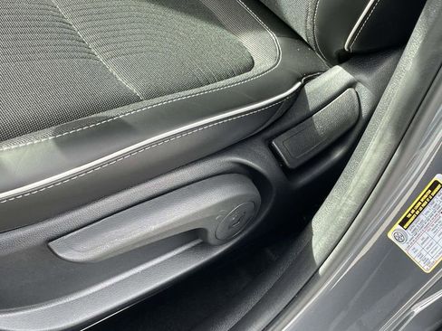 Certified 2024 Hyundai Venue Limited image 7