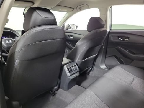 Used 2025 Honda Accord LX image 11