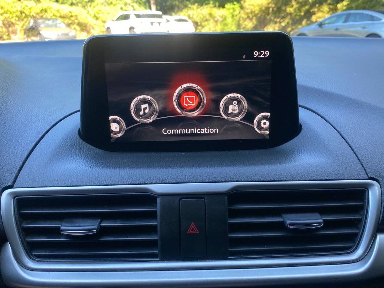 Used 2017 MAZDA MAZDA3 Touring FWD image 28