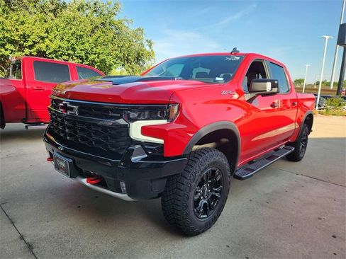Used 2026 Chevrolet Silverado 1500 ZR2 AWD/4WD image 3