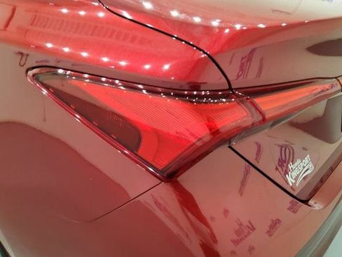 Used 2020 Toyota Avalon Limited w/ Advanced Safety Package image 10