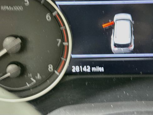 Used 2023 Nissan Rogue SV AWD/4WD image 18