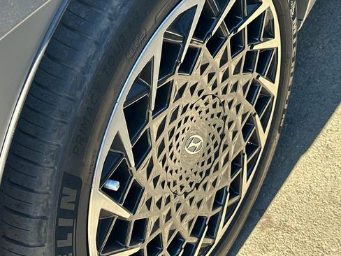 Certified 2023 Hyundai Ioniq 5 Limited image 4