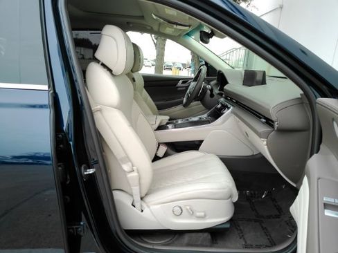 Used 2021 Genesis GV80 2.5T w/ Prestige Package 05 image 24